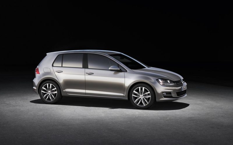 volkswagen-golf-vii-official-specs-and-images-released-photo-gallery-49074_1